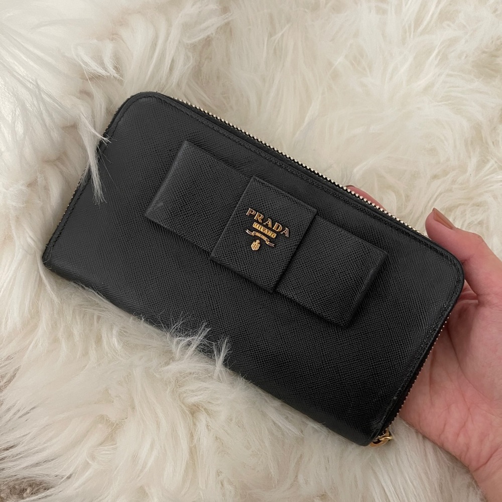 COPY - Prada wallet